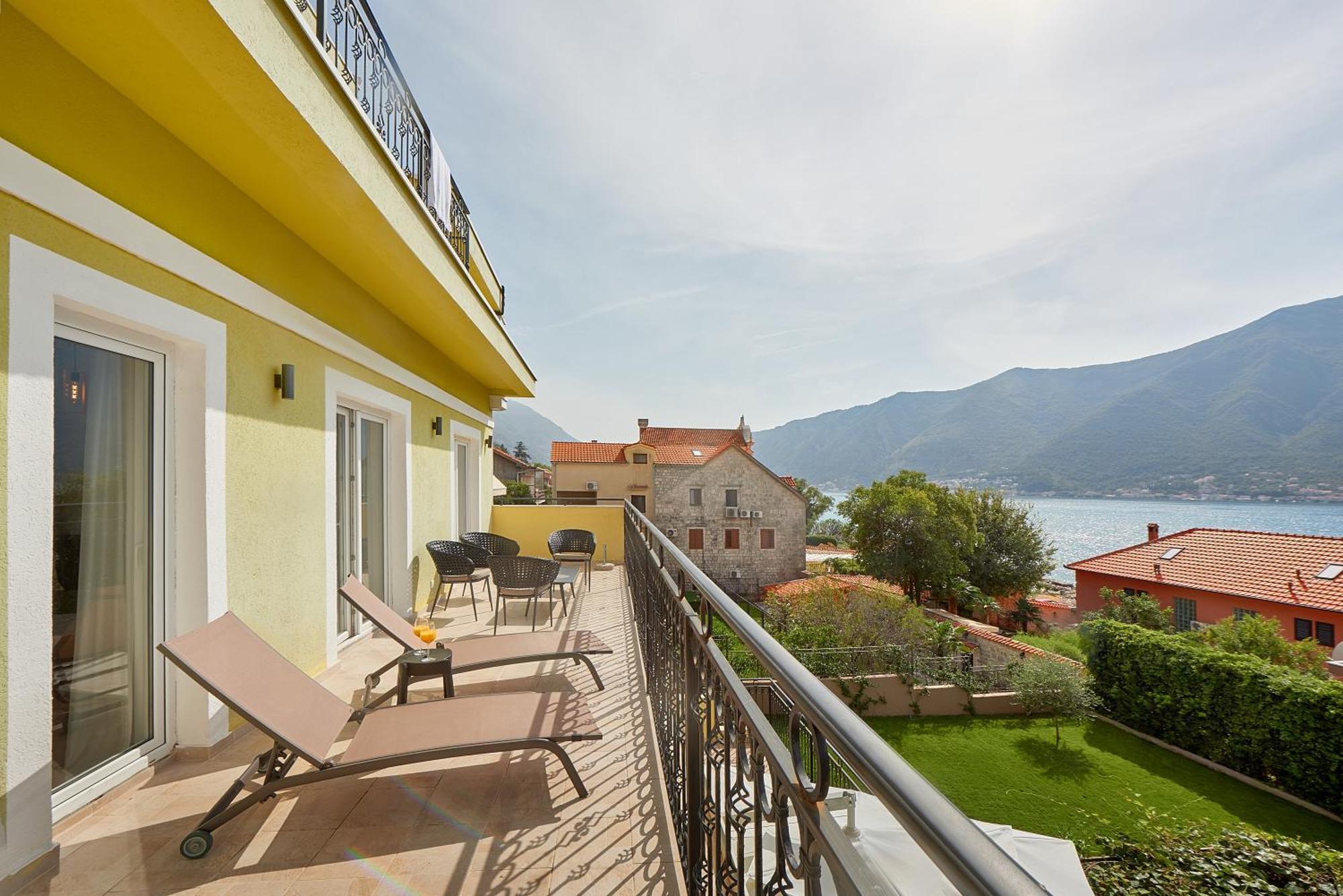 2Montenegro Mimoza Apartments Dobrota Ngoại thất bức ảnh