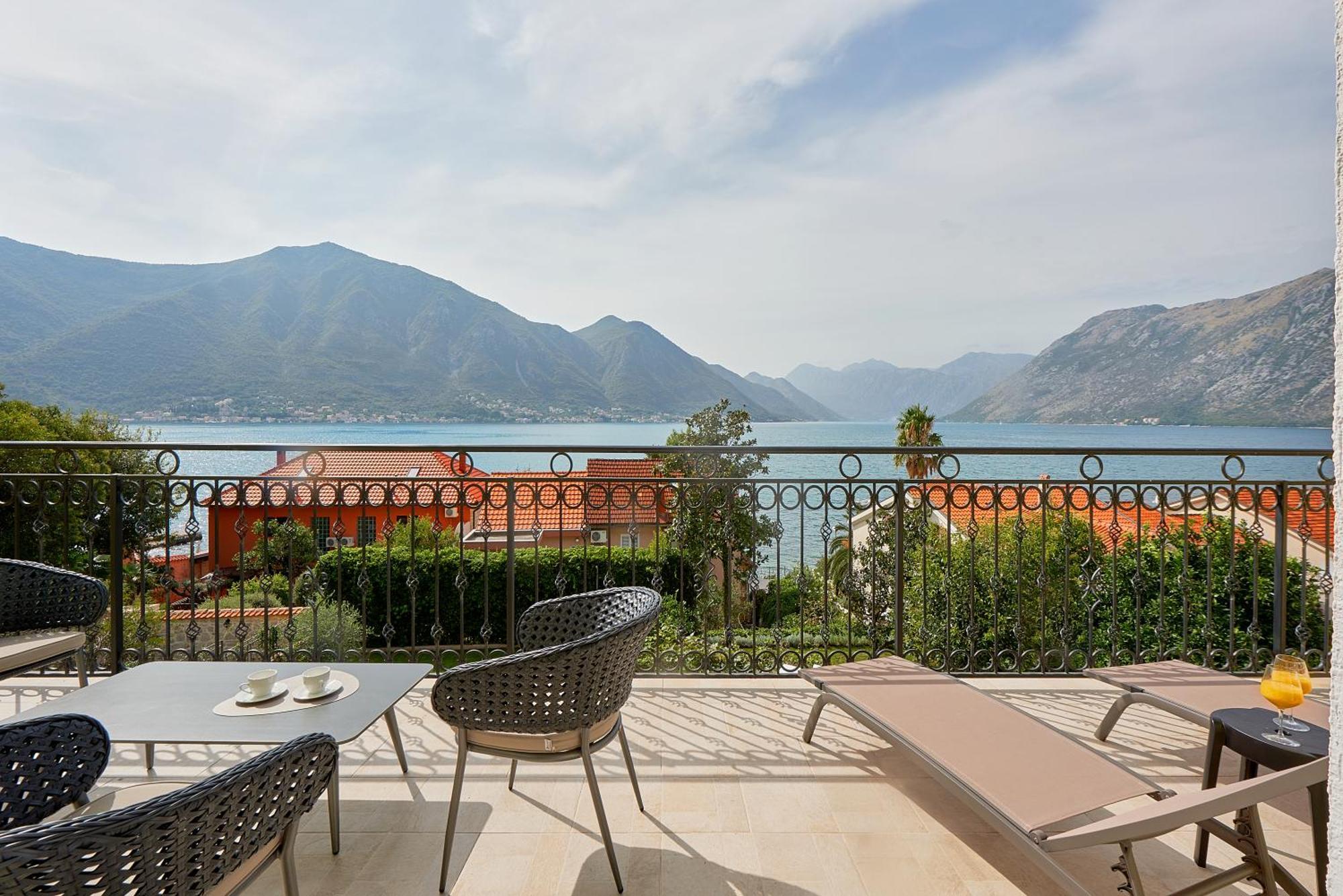 2Montenegro Mimoza Apartments Dobrota Ngoại thất bức ảnh